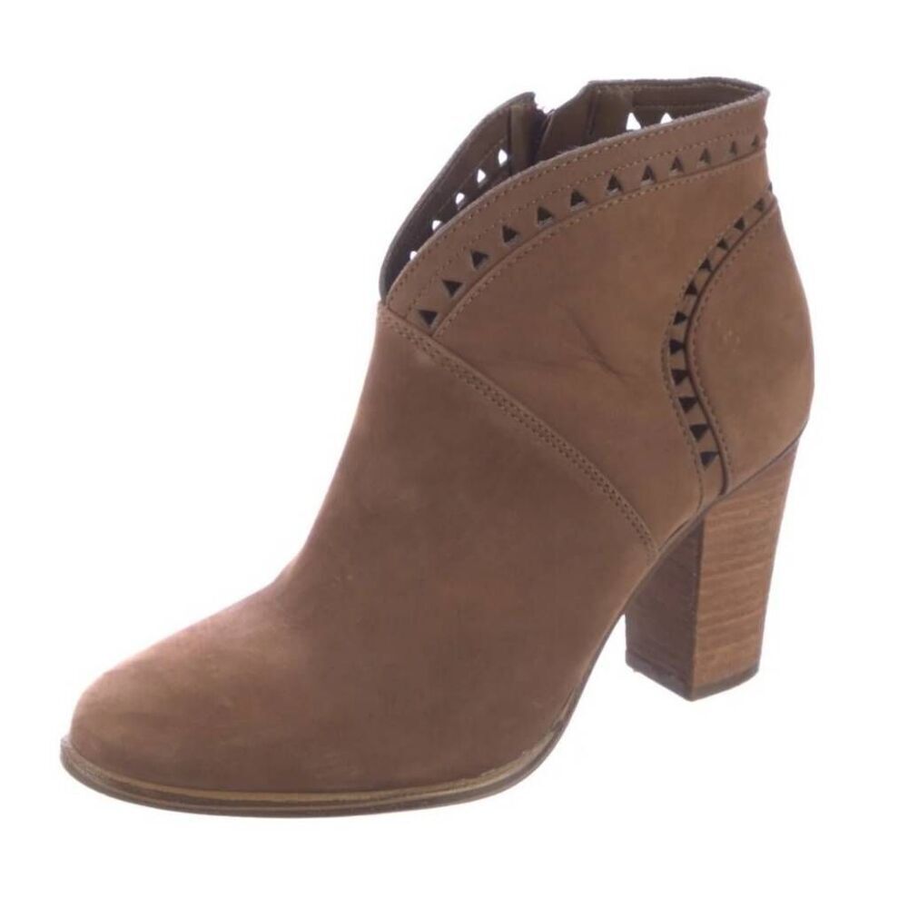 Vince Camuto Fritan Lazer Cut Booties Boots size 9.5